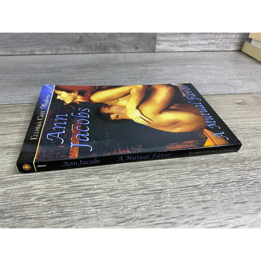 A Mutual Favor Ann Jacobs Ellora's Cave‎ Romantica Erotic Romance Paperback 2005